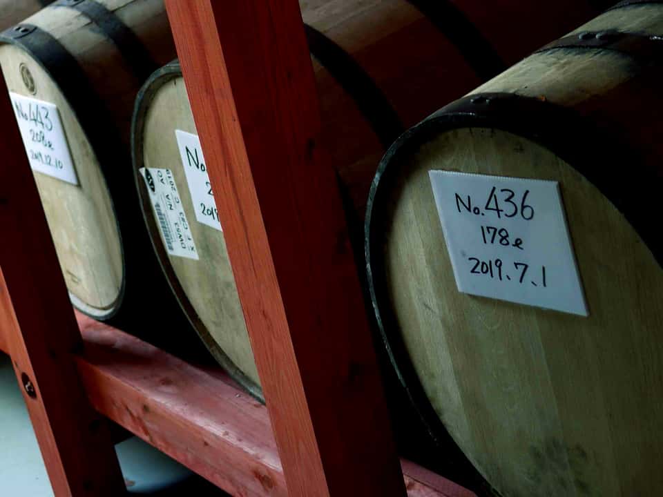 麹ウイスキーから始まった日本の樽熟成酒「菅原水鏡」 - 酒商菅原 麹ウイスキーから始まった日本の樽熟成酒「菅原水鏡」 - 酒商菅原